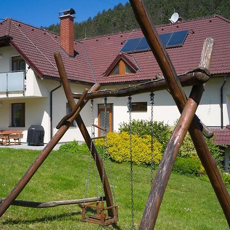 Penzion Emilia Ружомберок Экстерьер фото