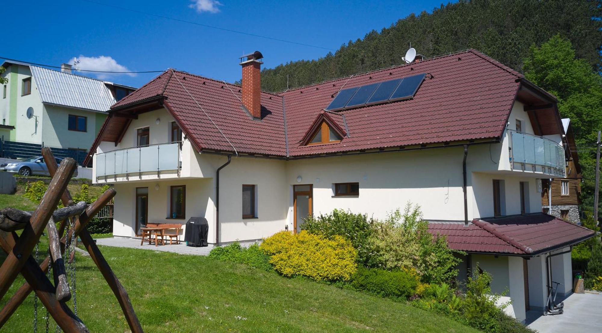 Penzion Emilia Ружомберок Экстерьер фото